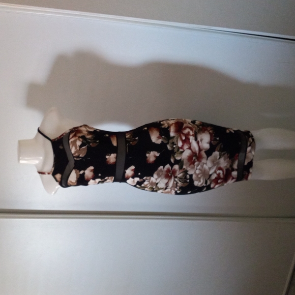 Dress GLARE. Size M - Picture 3 of 9